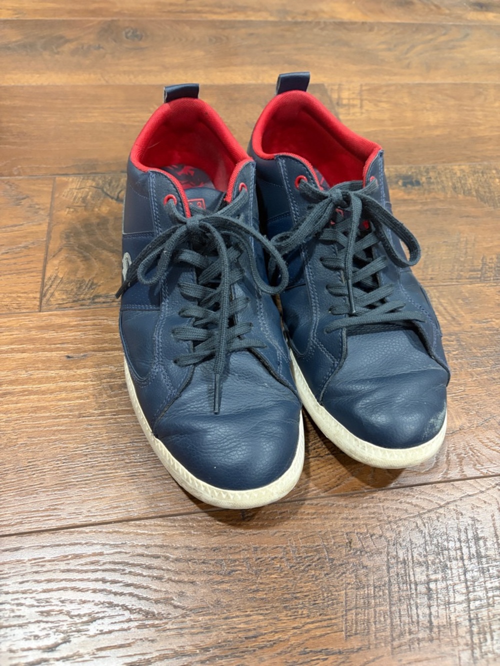 Lacoste Navy Leather Low-Top Sneakers with Red Interior